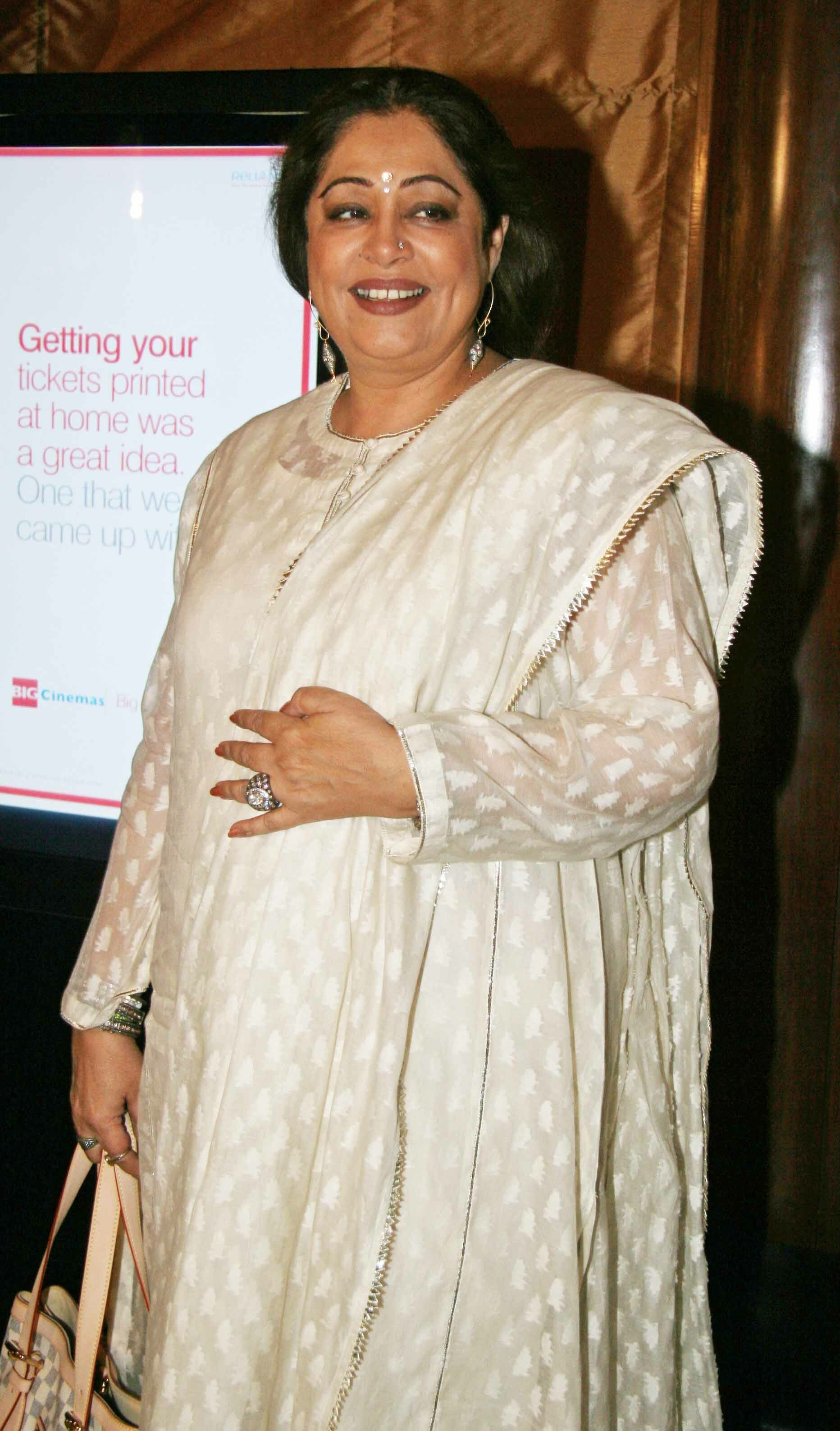 displaying 17 gt images for kirron kher son displaying 17 gt images for kirron kher son